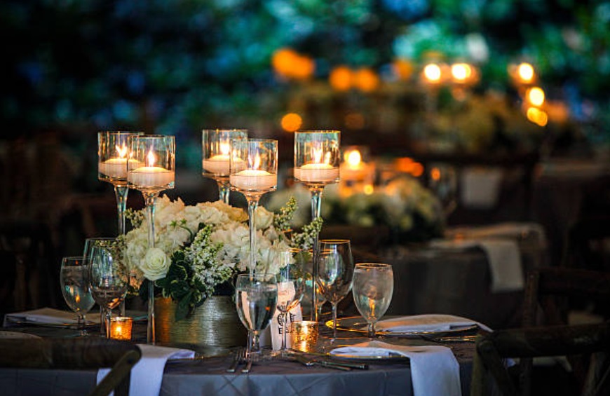5 Tips For Your Next In-House Party Lighting