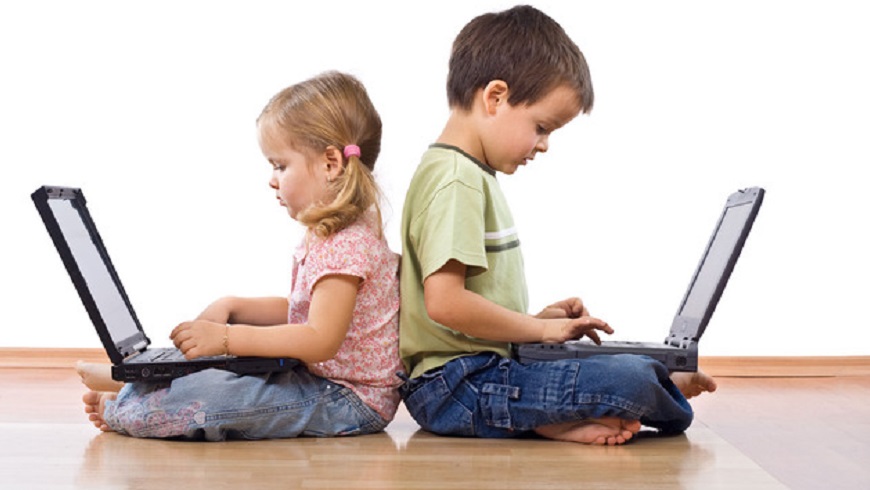 How to Keep your kids safe online - All that you need to know