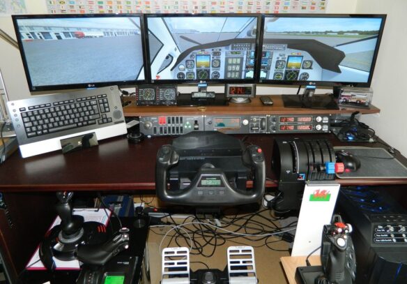 What is a computer flight simulator Computer Flight Simulator