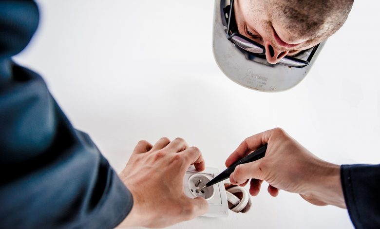 When You Should Call Professional Electrical Contractors, Electrician